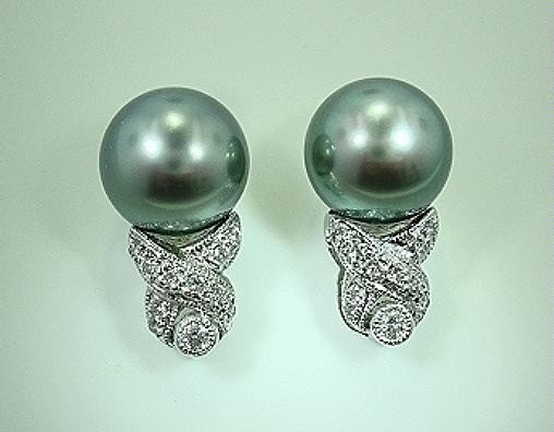 SOLID 950 & 900 PLATINUM 9.5MM AAA+ TAHITIAN PEARL 0.16CTS DIAMOND STUD EARRINGS