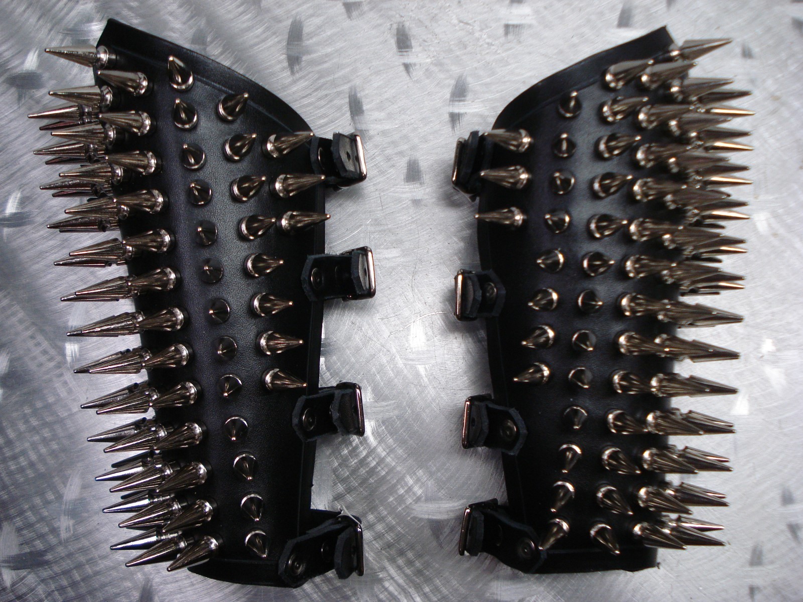 LEATHER UNISEX SPIKE GAUNTLET.BLACK METAL ….(MDLUG0257)…. FORGOTTEN TOMB