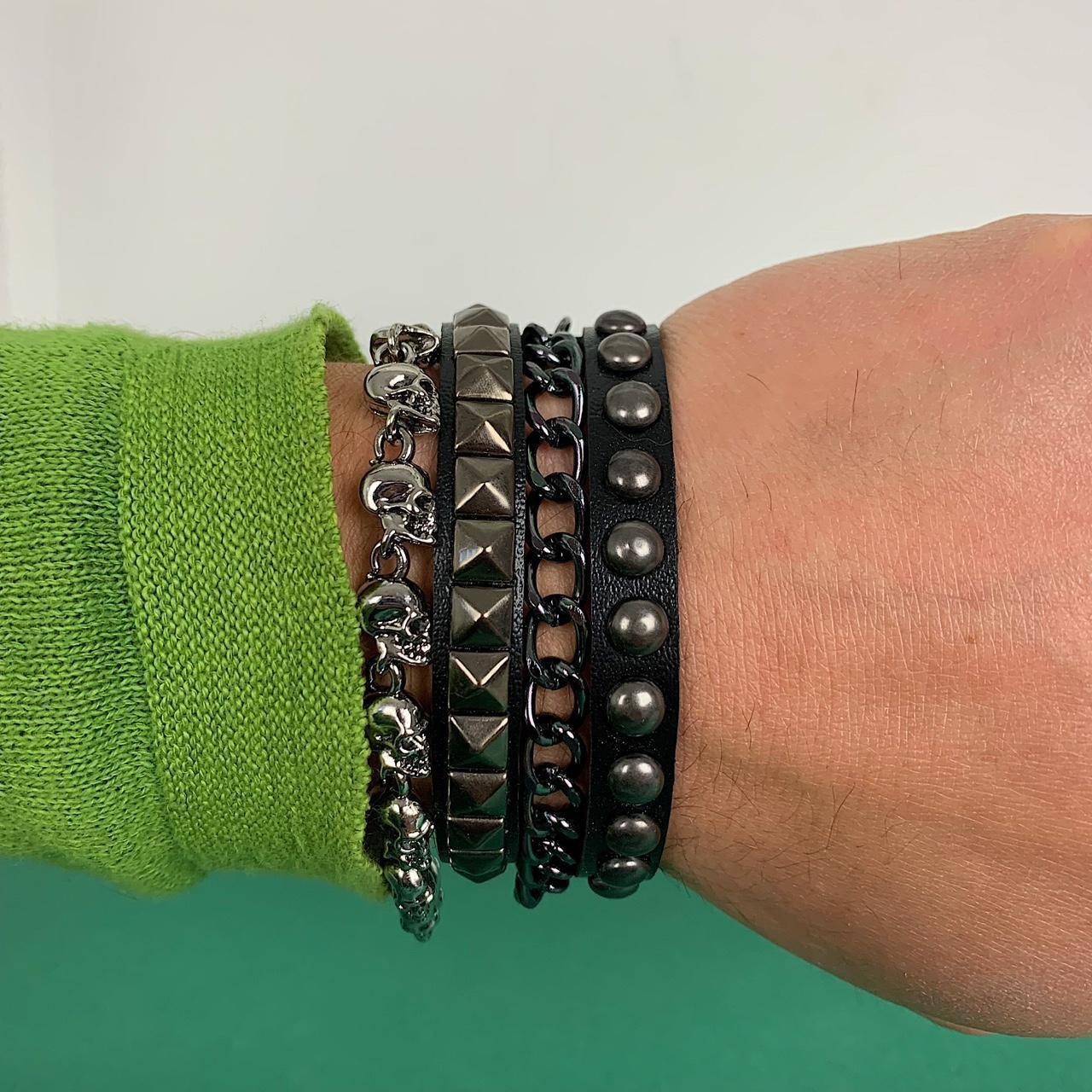 Grunge Y2K style Black and silver studded spike bracelet set