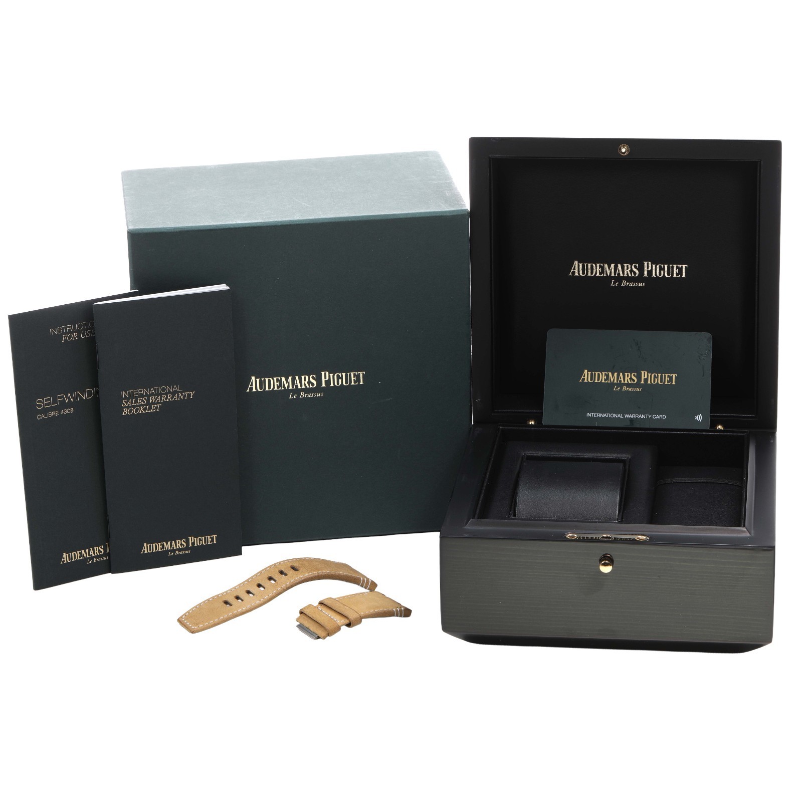 Audemars Piguet Royal Oak Offshore Diver Steel Mens Watch 15720ST Box Card