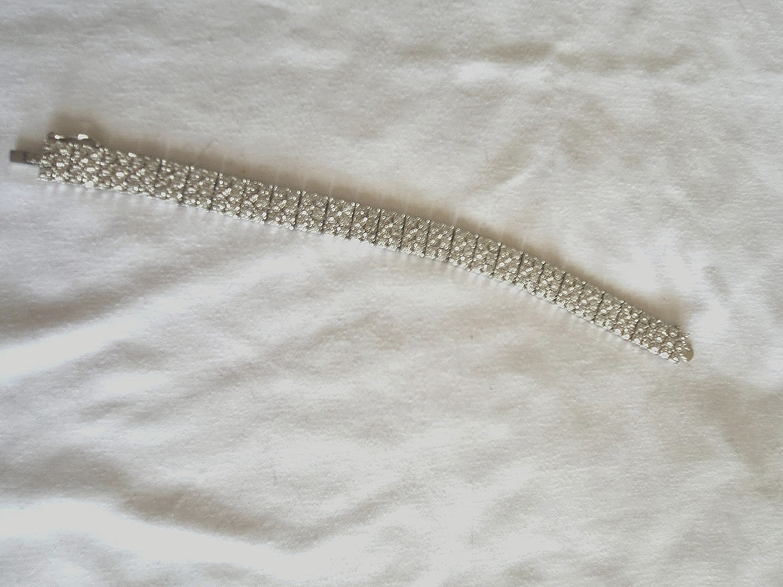 Rhinestone Tennis Bracelet Triple Row Silver Tone Box Clasp 7″ Vintage