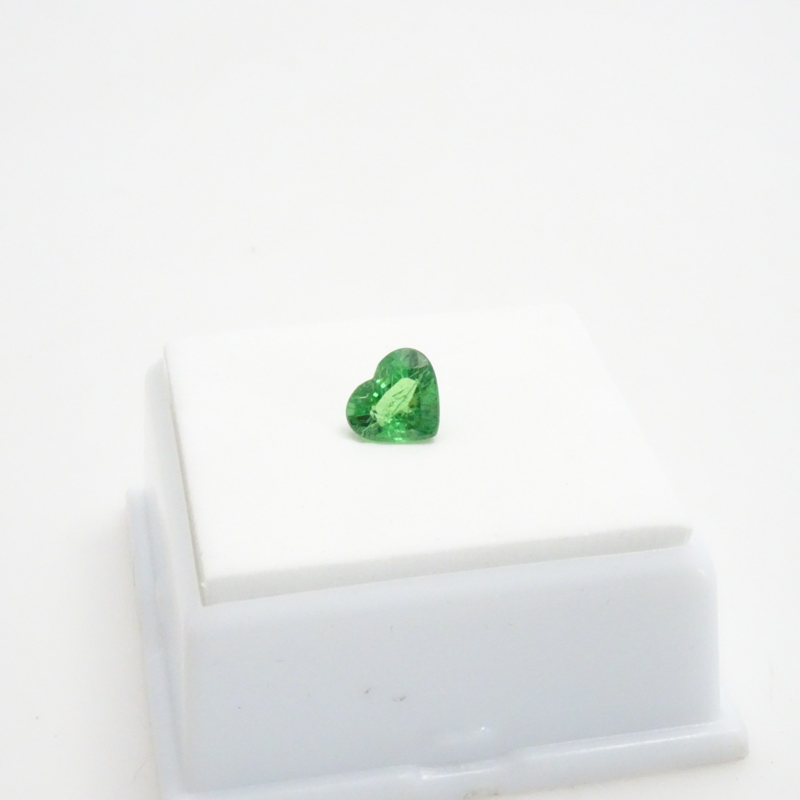 Tsavorite Garnet – 1.20ct – Heart Shape – 6.34×7.16mm – Tsavorite Loose Gemstone