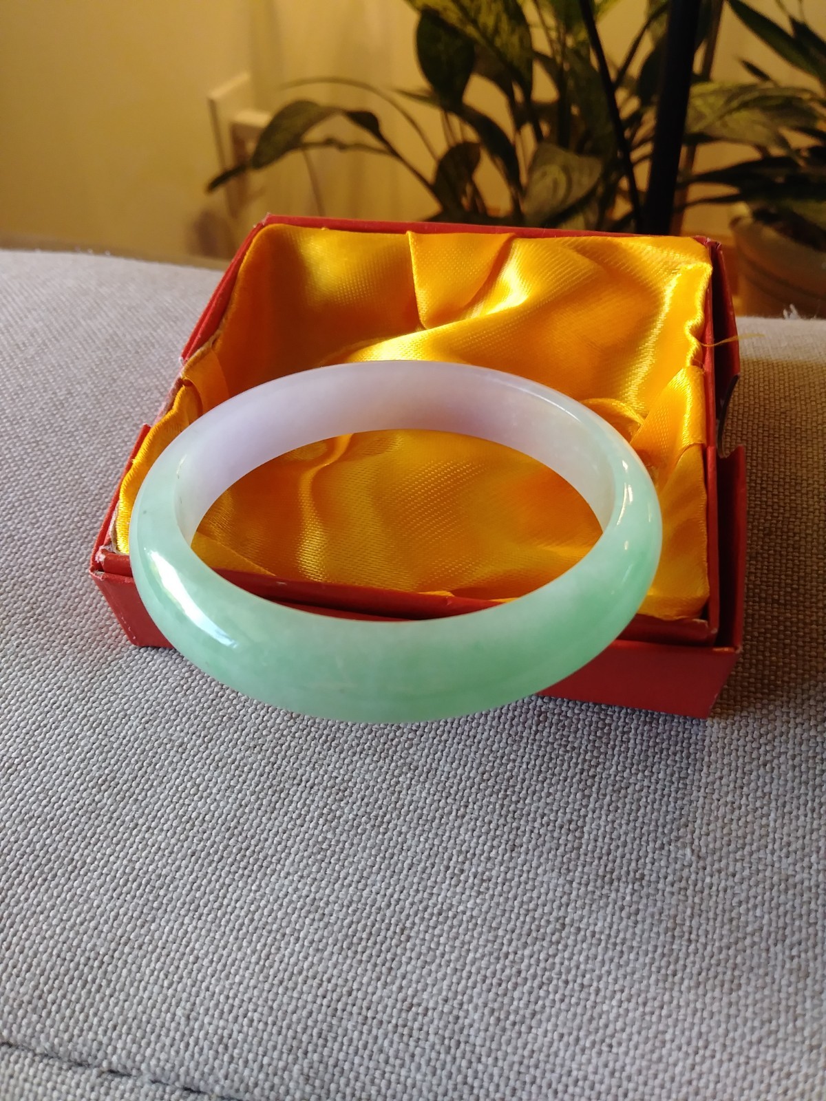 genuine jade jadeite light green and lavender bangle 58mm/47.9g