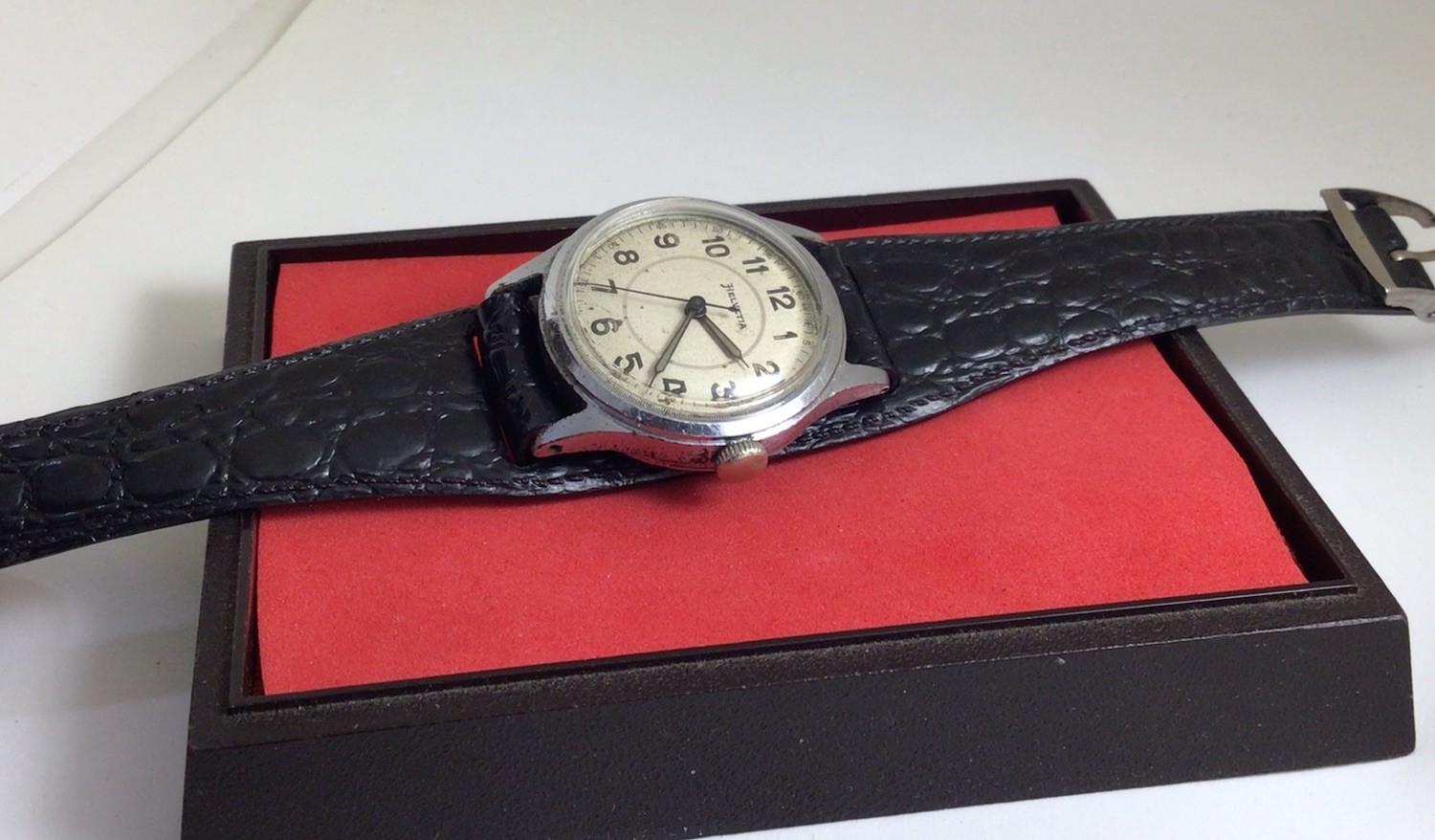 Vintage HELVETIA/GENERAL WATCH CO, Cal. 820B, 17J, Ref. 3190 2, Ca.1940s,Working