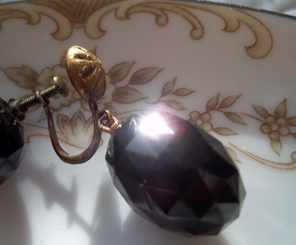 earrings french jet Mourning Jewelry rare antique victorian art nouveau Screw