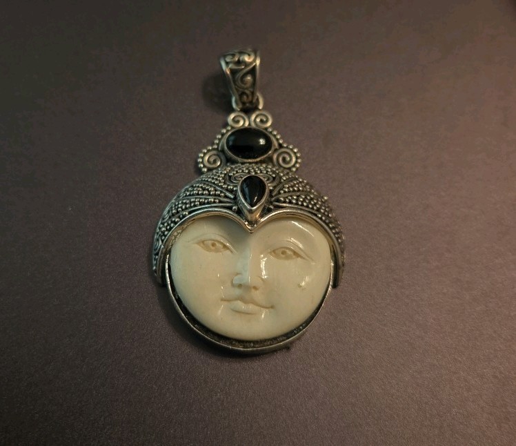 Victor Yurivilca Sajen Sterling Silver White Jadeit/Black Onyx Balinese Pendant