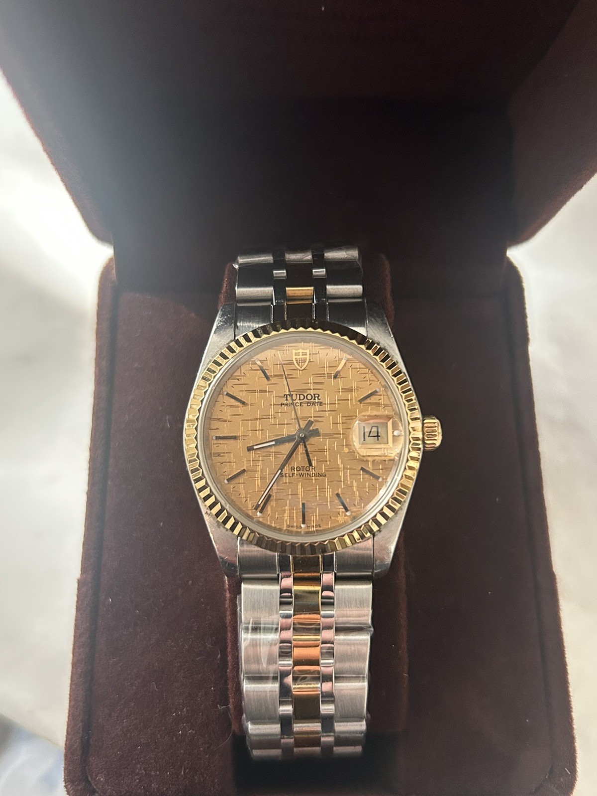 Tudor Linen Champagne Dial Prince Date 74033 Men’s Watch Automatic 34mm
