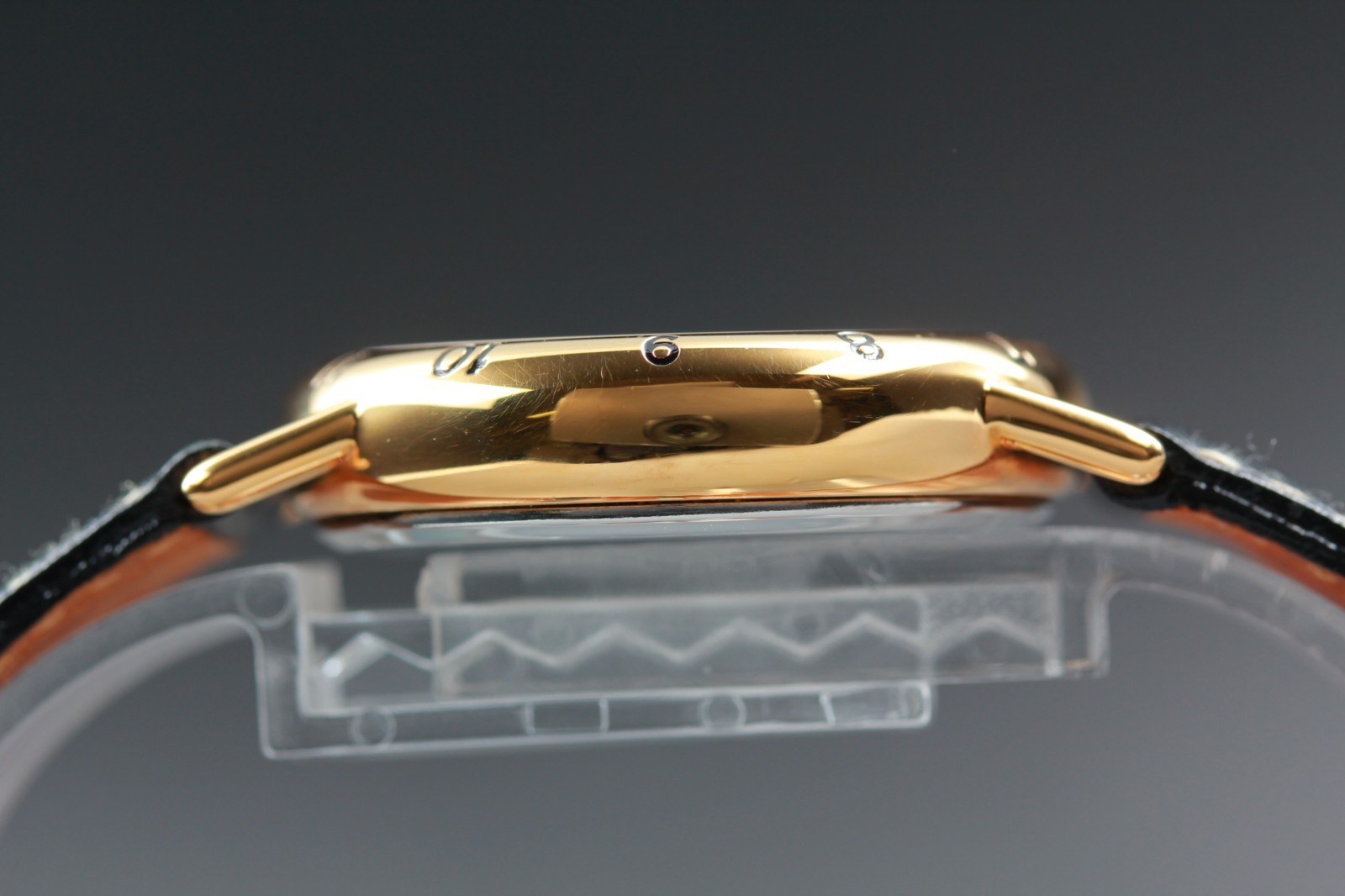 [NEAR MINT] Vintage Pierre Lannier Dog Motif Shell Dial Men’s Quartz Watch JAPAN