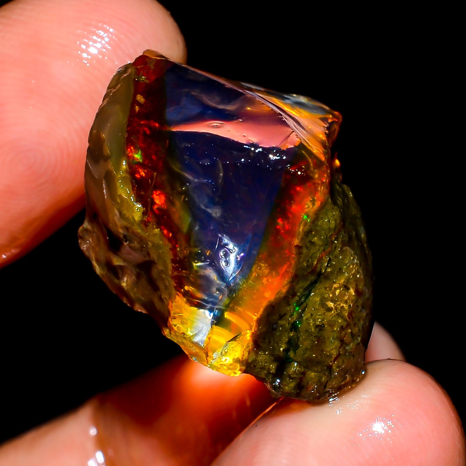 Exclusive TOP Grade-100%Natural Welo Fire Ethiopian Oil Opal Rough-28.00 Carat