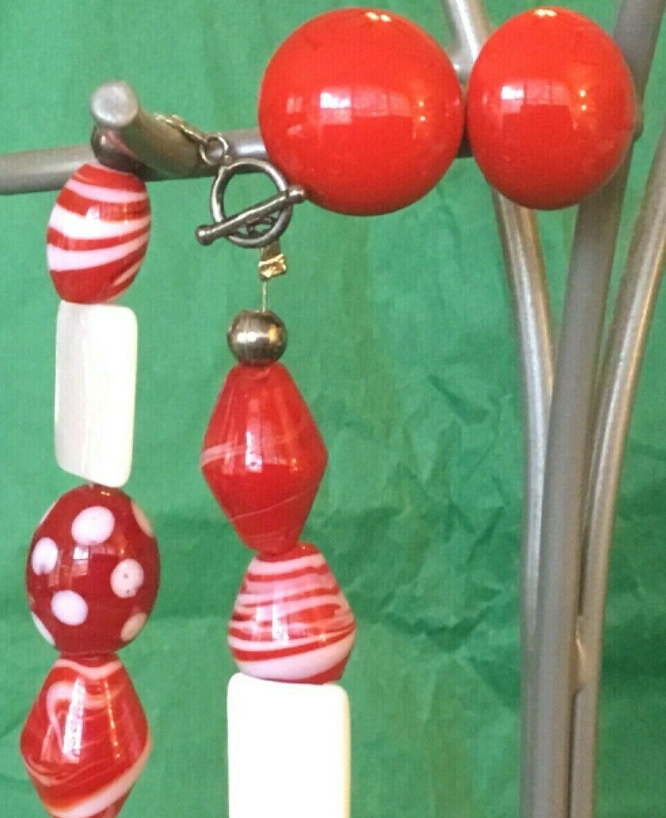 Earrings Red & White Diff Shaped Glass Beads Necklace & Clip-on Red Earrings