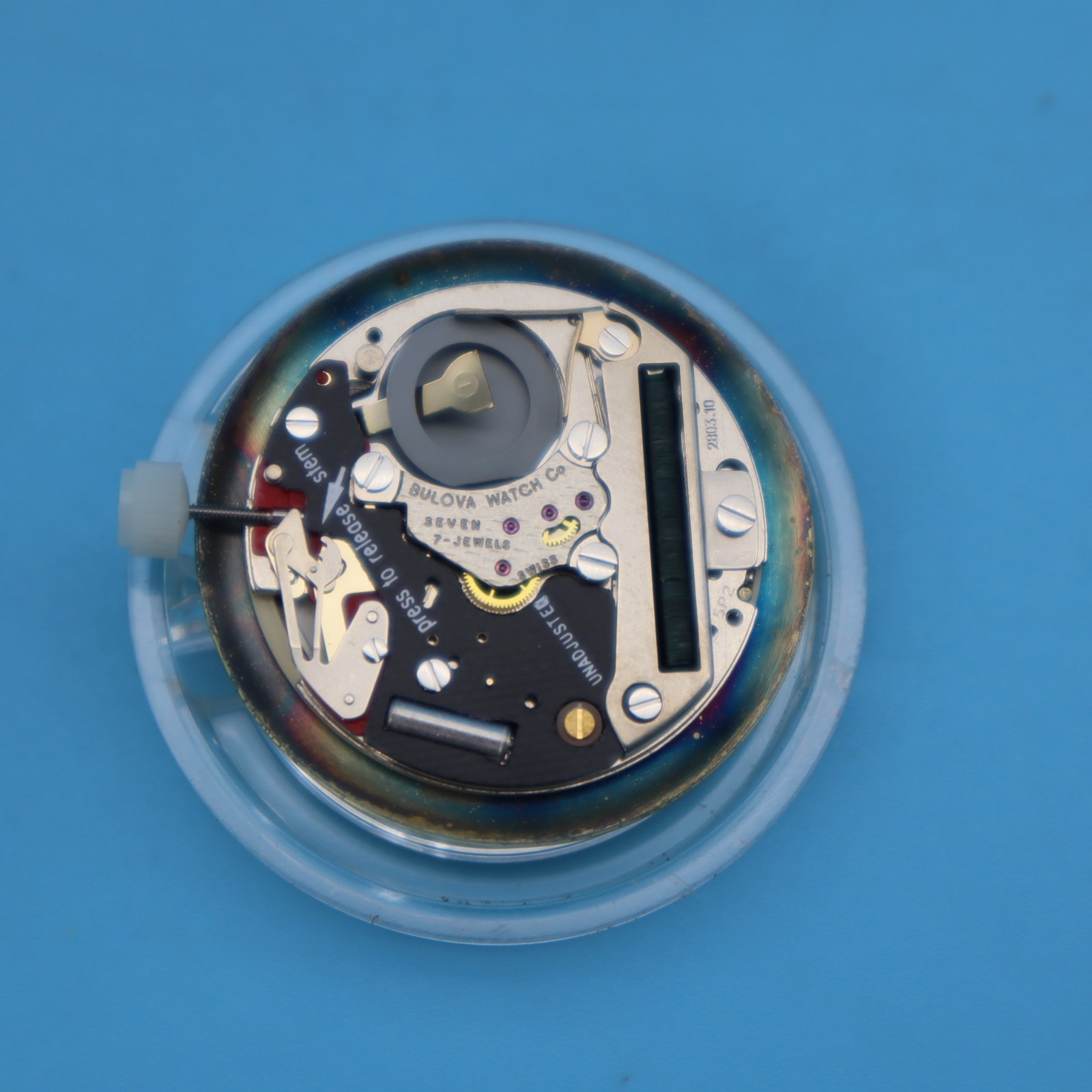 VINTAGE Bulova Accutron Quartz watch movement PART NEW Condition GOLD FACE