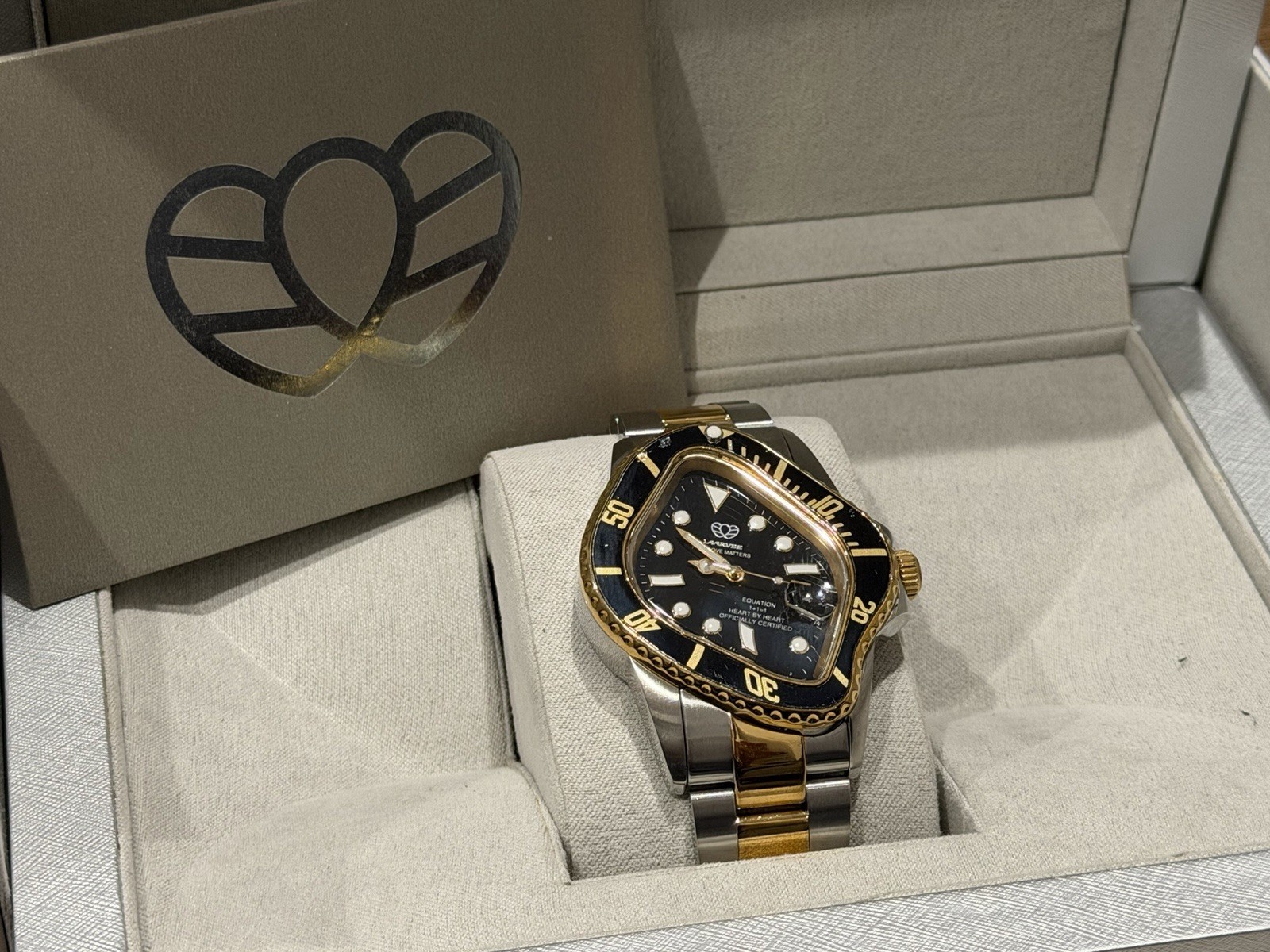 Laarvee Pea001-Sgblk Two Tone Watch Lightly Pre-Owned Silver Gold COMPLETE