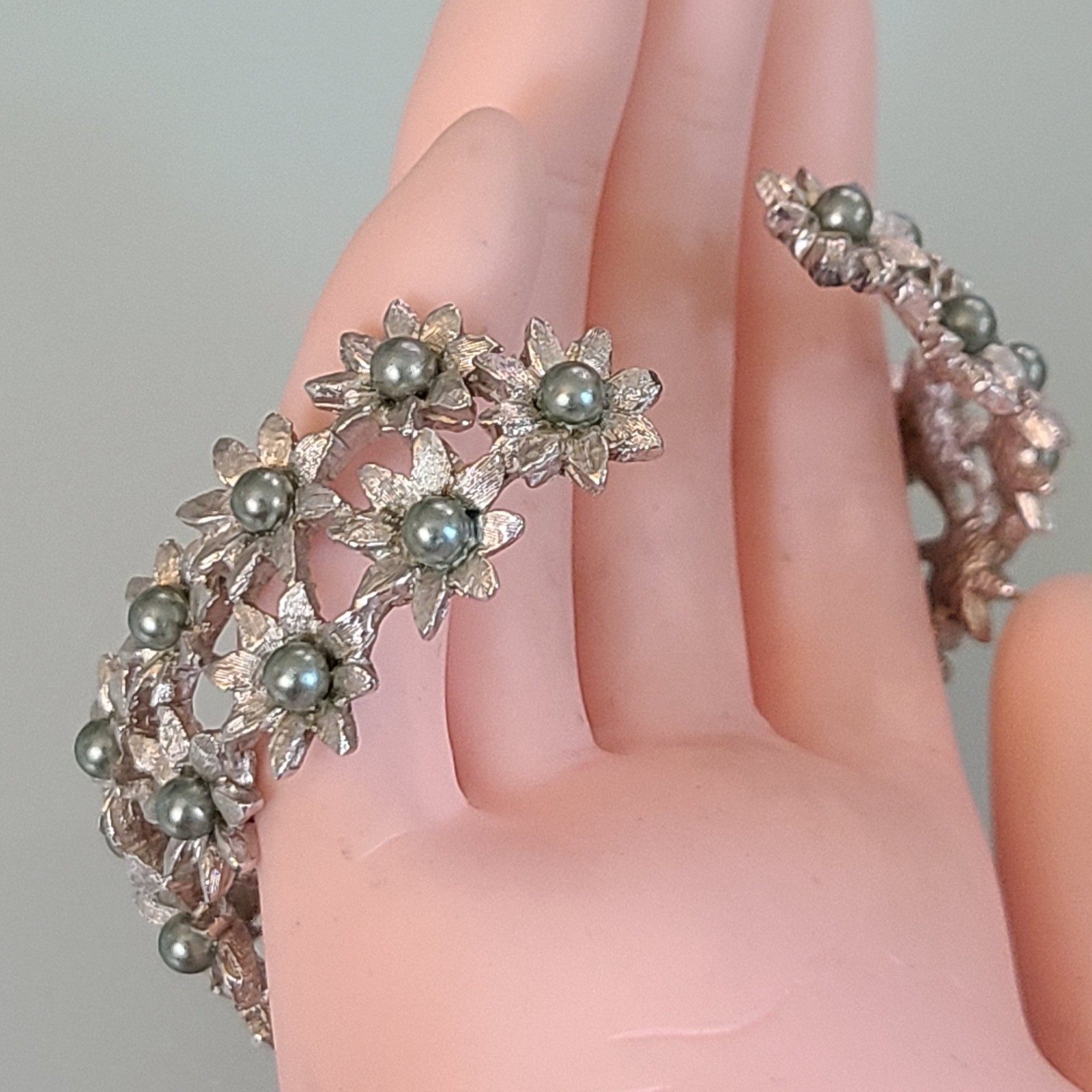 Vintage Marboux BOUCHER Floral Clamper Bracelet Necklace Set Grey Green Pearl
