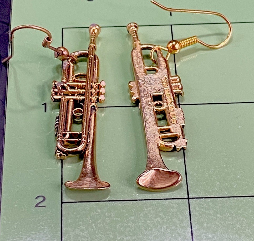 Vintage Trumpet Dangle Earrings Goldtone 2 “, Future Primitive USA Music Lover