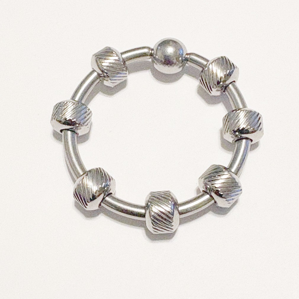 Angle RIBBED BEADED FRENUM RING Surgical Steel 8 G, 1-1/4″ Diameter, 8mm Balls.
