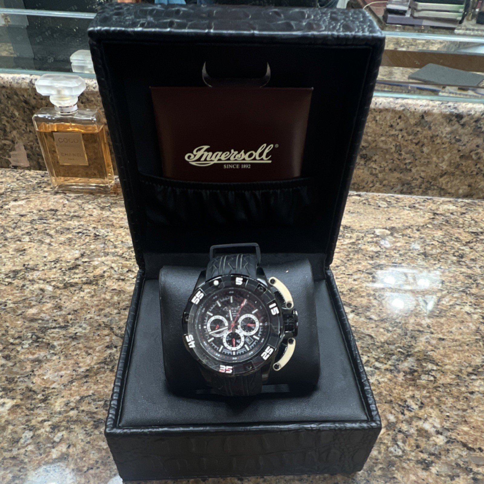 Ingersoll Bison No. 40 Men’s Quartz Chronograph Limited Edition 50mm Black Box