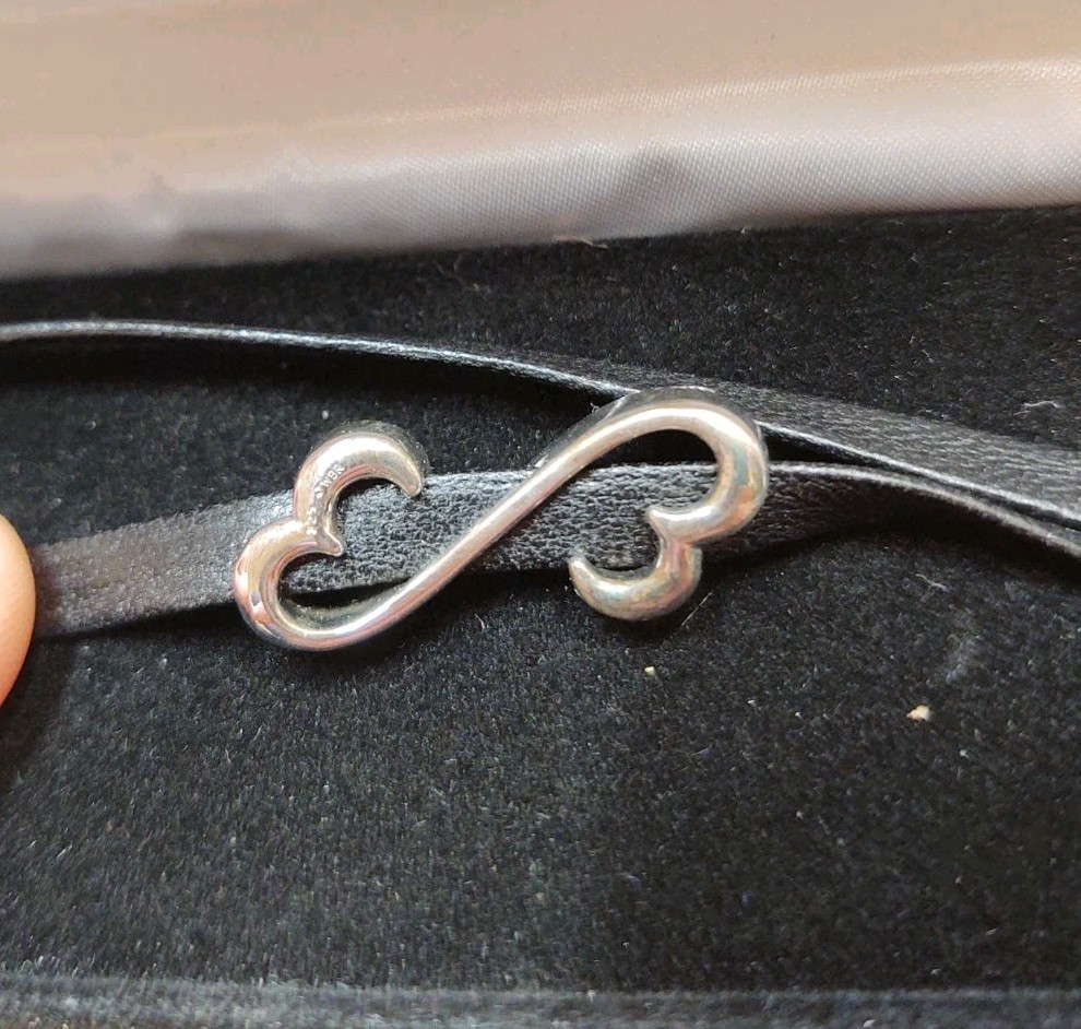 Jane Seymour Sterling Silver Diamonds Open Heart Black Leather Bracelet Gift Box