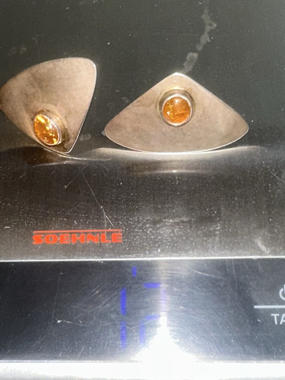 SUSAN CUMMINGS RARE MODERNIST STERLING SILVER AMBER CLIPON TRIANGULAR EARRINGS