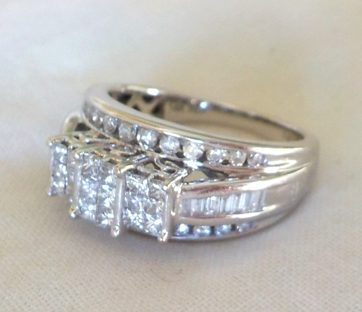 Heavy 14k White Gold Mixed Cut Cluster Diamond Ring – 5.20 gms, Sz 6.75, 0.95 ct