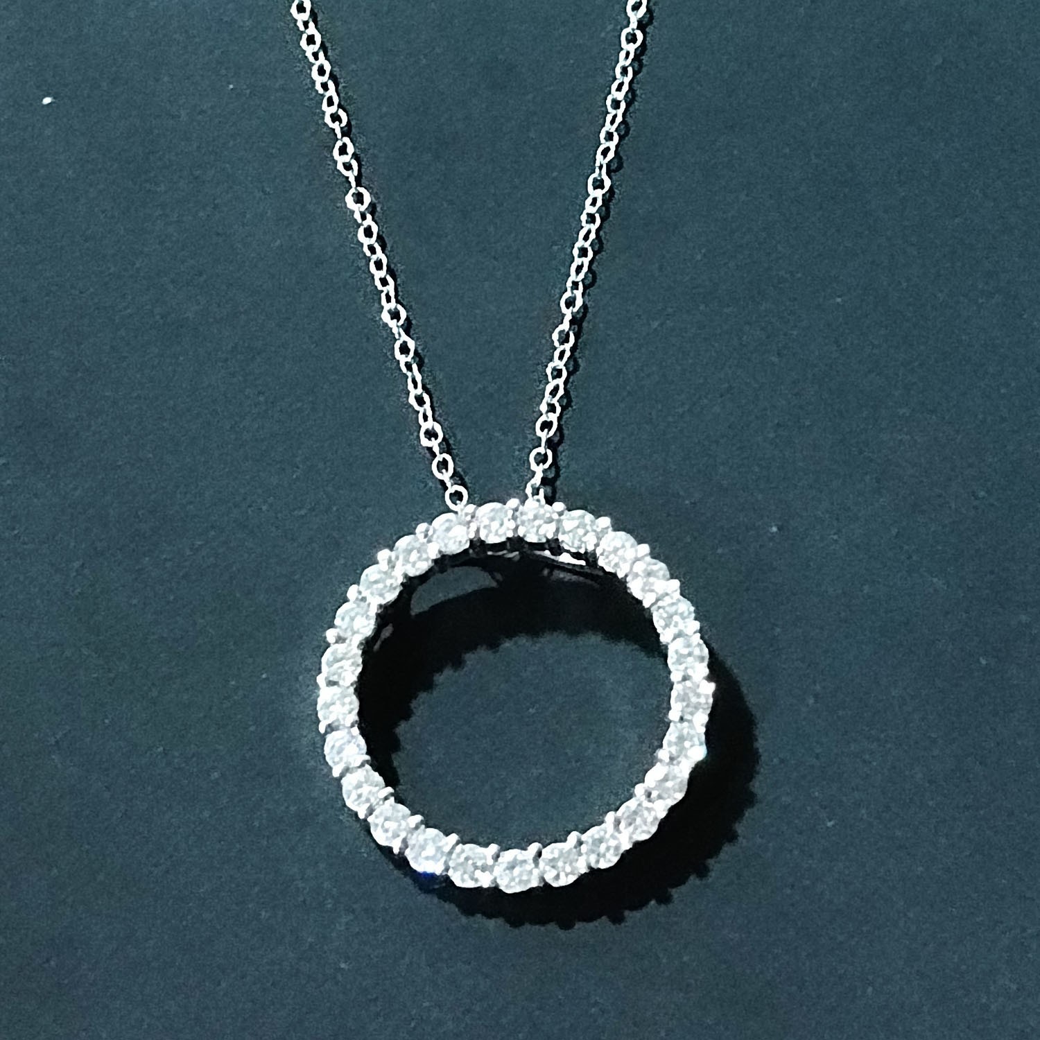 2.0Ct Simulate Diamond Round Circle Pendant Necklaces in 14k White Gold Plated