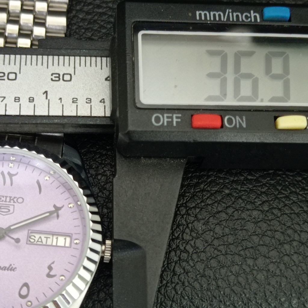 VINTAGE REFURBISHED SEIKO 5 AUTOMATIC JAPAN MENS PURPLE DIAL WATCH a443917-1