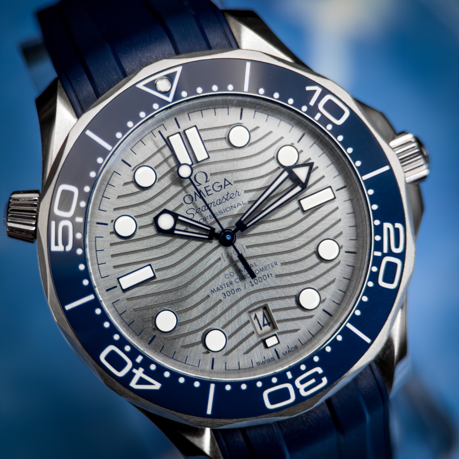 OMEGA Seamaster Diver 300M 210.32.42.20.06.001 Grey Wave Dial Box And Papers