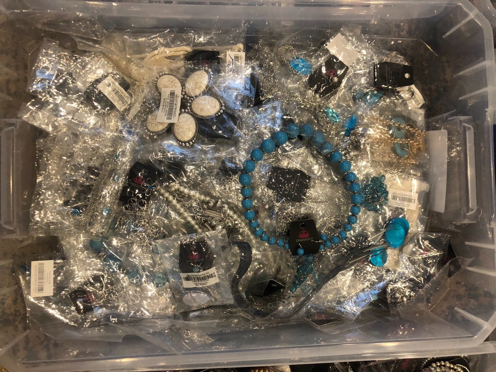Paparazzi Jewelry – Lot of 100 – $90 (SEE DETAILS BELOW)