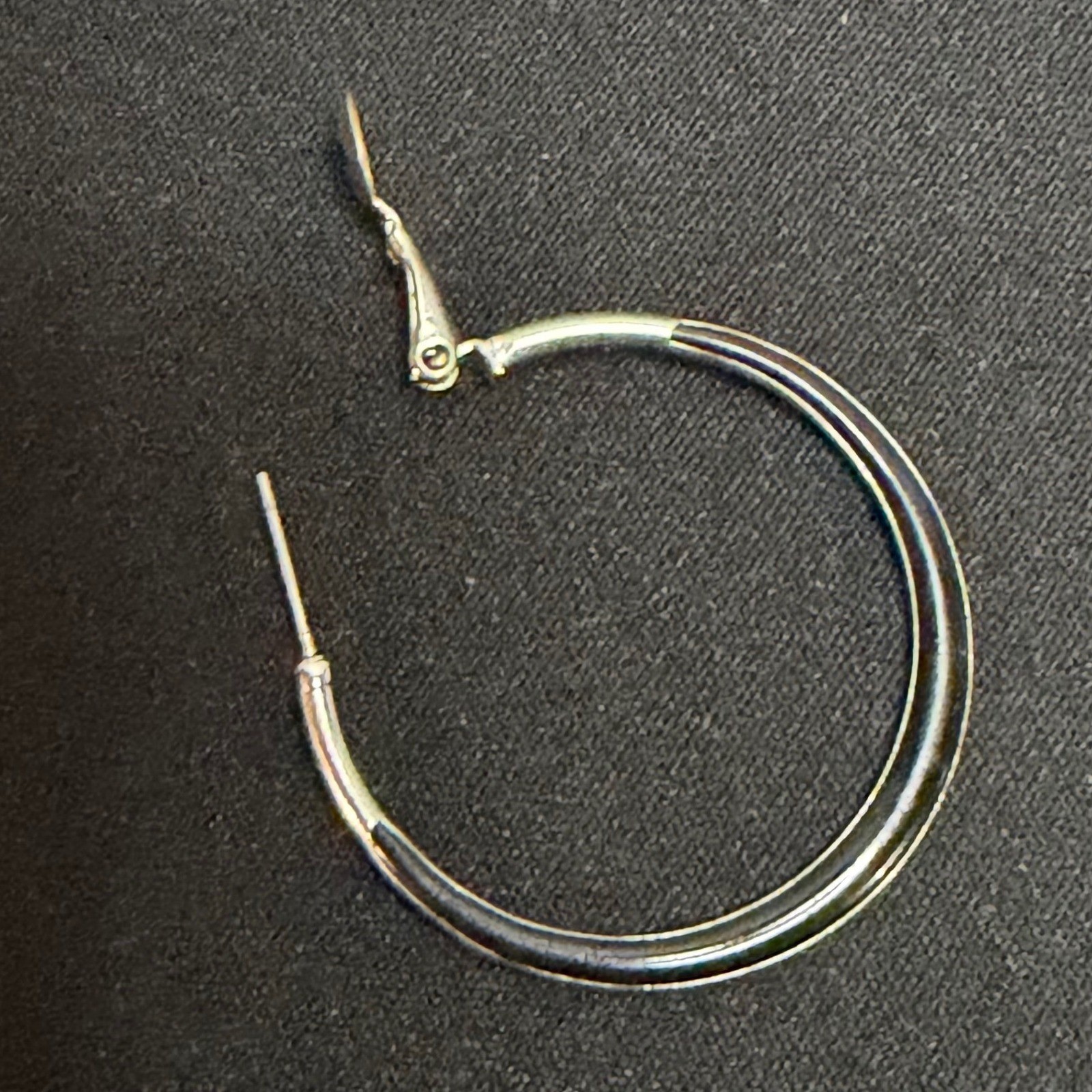 Hoop Earrings Womens OS Silver Black Enamel Inlay Latch Back 1.5″