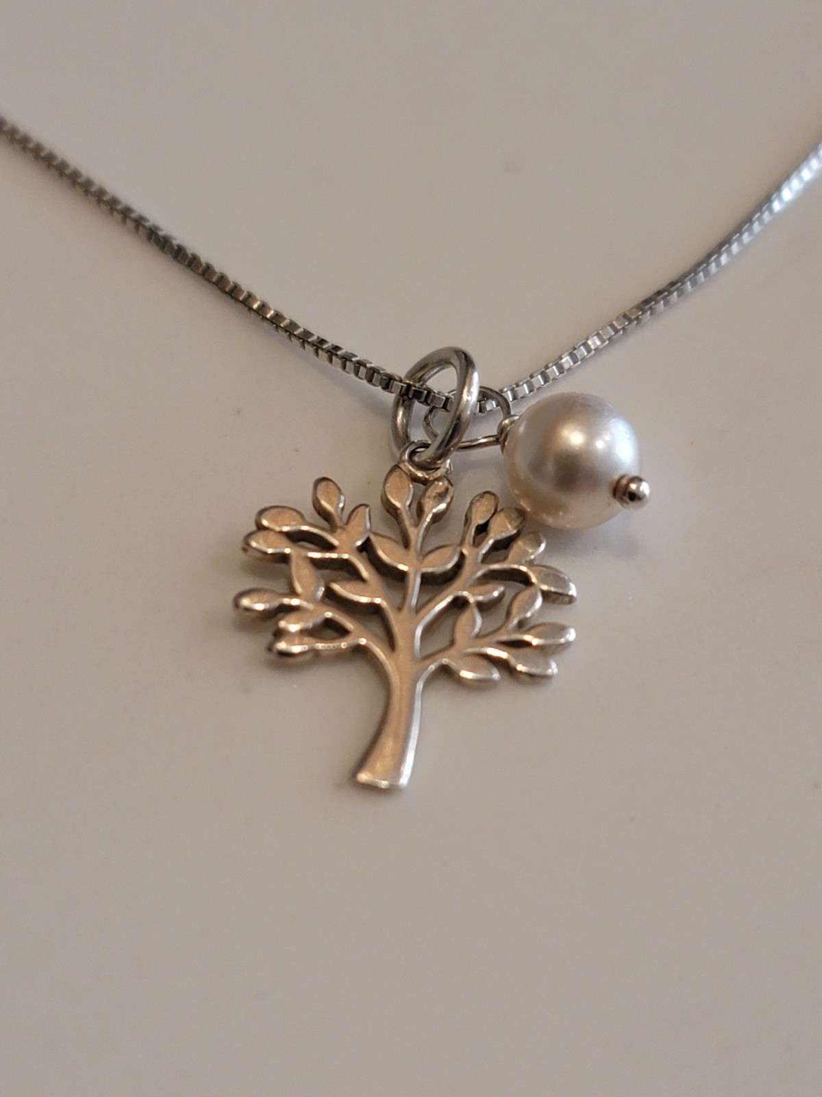 Italy 925 Sterling Silver Tree of Life Necklace w/ White Pearl Charm 19″ Box