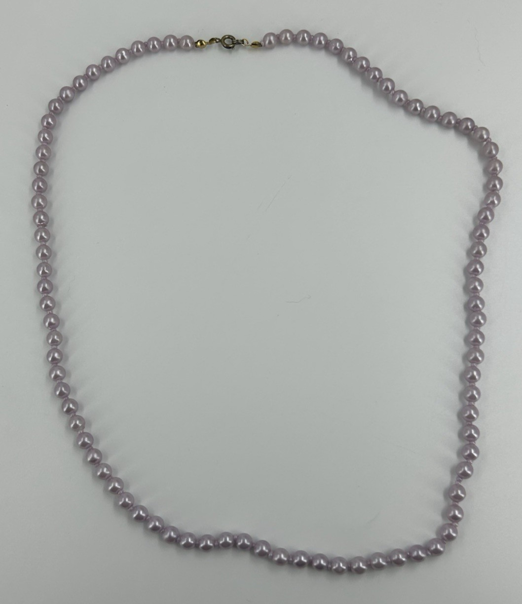 Vintage light Purple Lavander Small Faux Pearl Bead Necklace Womens 23 Inch