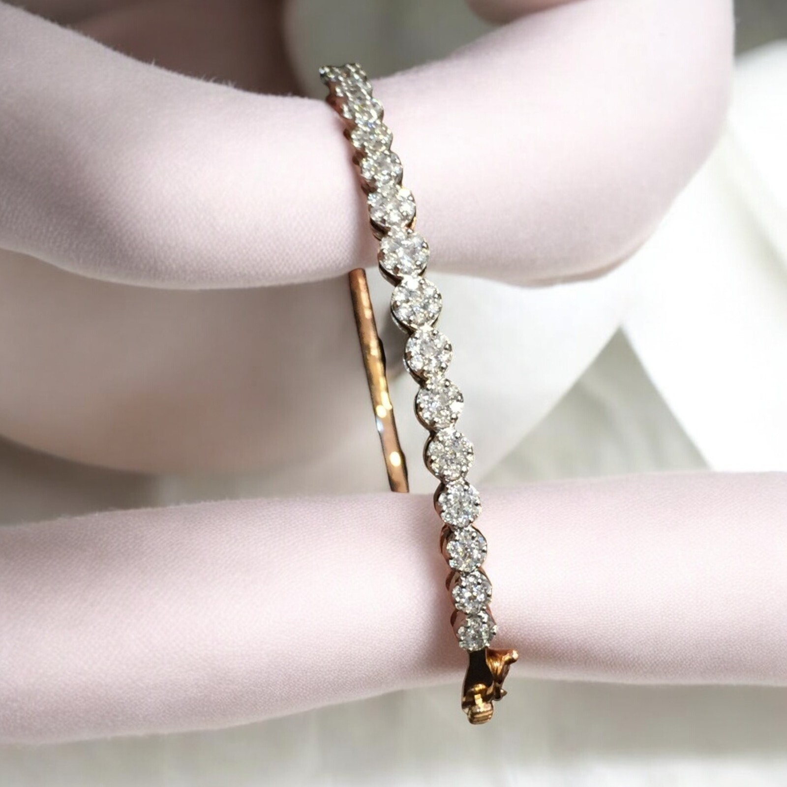 1.10 Cts Round Brilliant Cut Natural Diamonds One-Row Bracelet in 14K Rose Gold