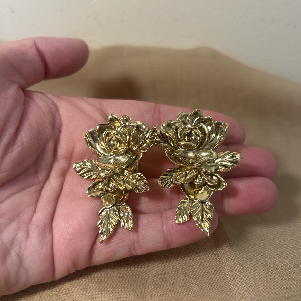 Ask & Embla Gold Rose Ear Hangers Ear Weights