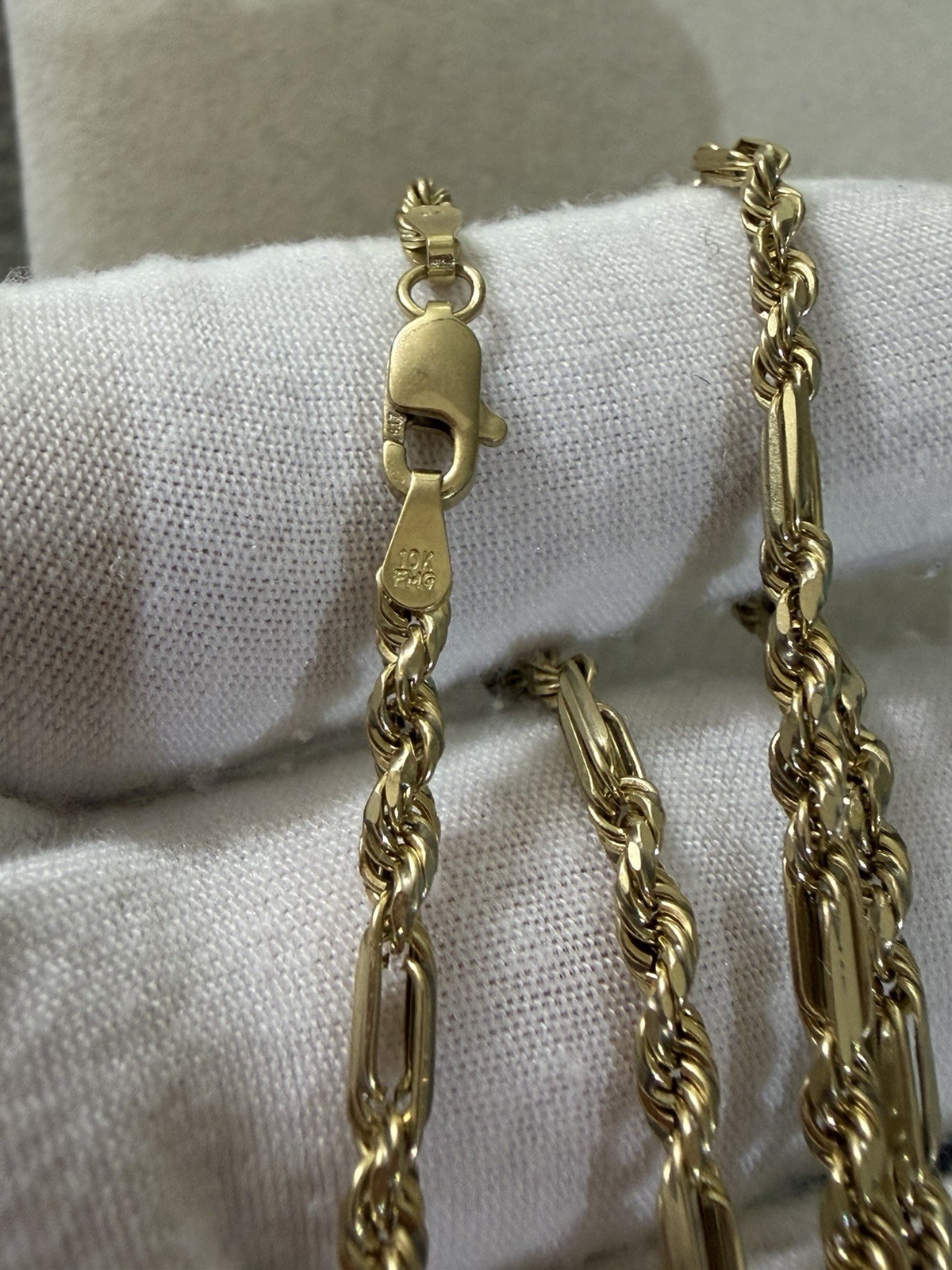 18 inch 3mm – 10k Yellow Gold Milano (Figarope) Chain