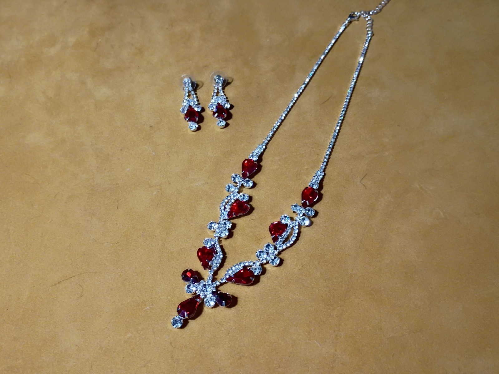 Vintage Sparkly jewelry Set.Red,Dangly, Statement Gorgeous Perfect For A Night