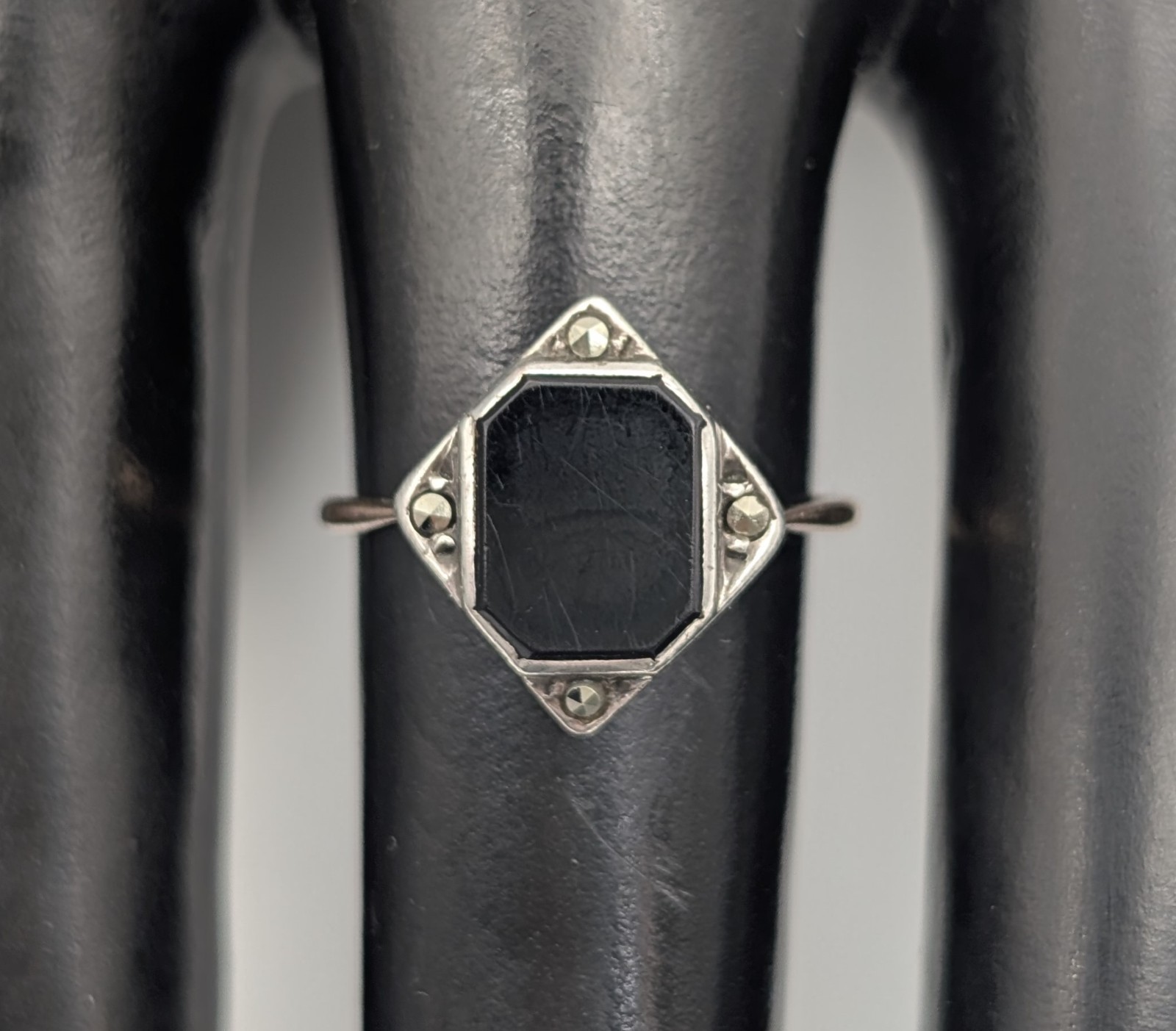 Antique Onyx Signet Ring Yellow Gold 9K 1.30g Gr. 52 (16.5 mm) #2098