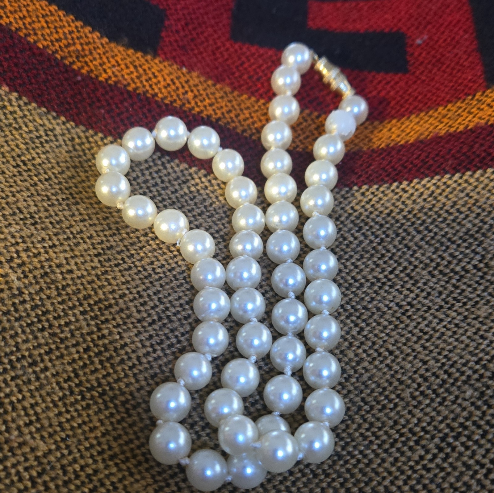 White Faux Pearl Beaded Strand Necklace Gold Tone Barrel Clasp