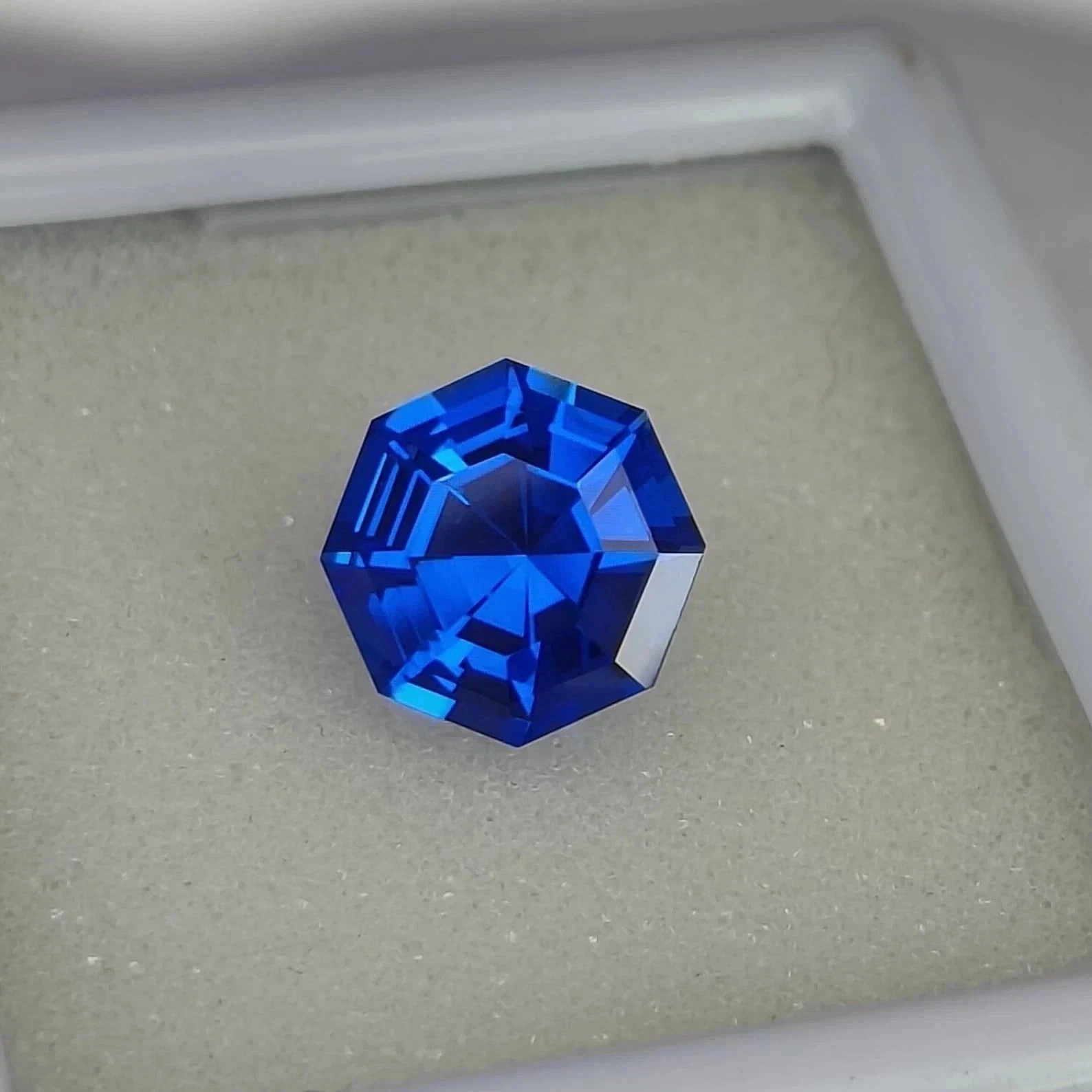 Natural Blue Sapphire 18 Ct Octagon Cut Certified Loose Gemstone