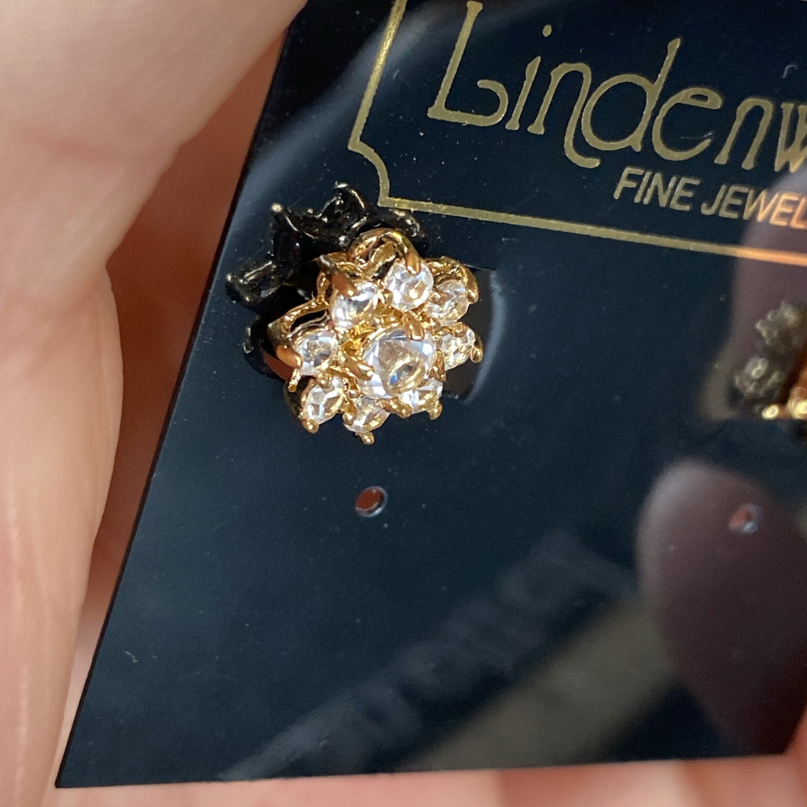 Vtg Lindenwold Fine Jewelers Gold Tone Faced Crystal Rhinestone Cubic Z Clip On