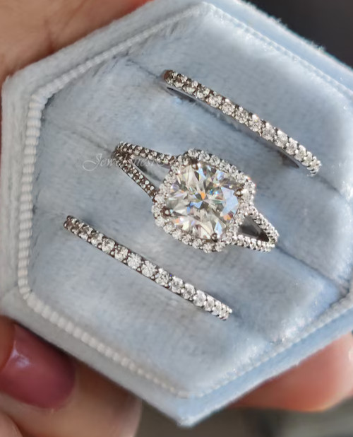 3.60Ct Cushion-Cut EF/VS1 Lab Grown Diamond Engagement Ring Set 14K White Gold