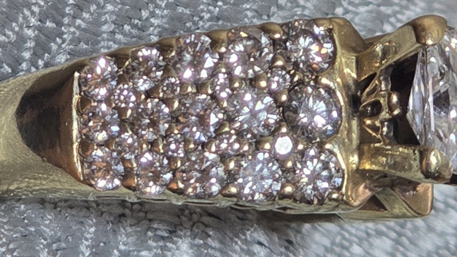 Stunning Vintage 14K Yellow Gold Princess Cut Diamond Engagement Ring (3.28 TCW)