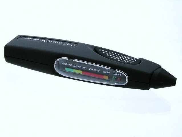 PRESIDIUM GEMS MULTITESTER III PMuT III Tests DIAMONDS MOISSANITE SIMULANTS