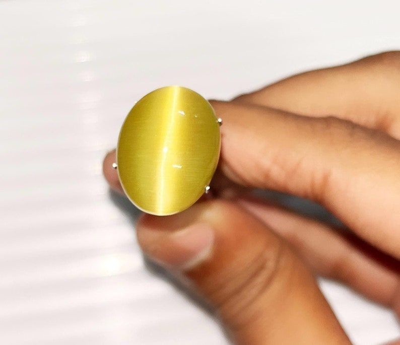 10ct Natural Cat’s Eye Gemstone Oval Cabochon cut loose Chrysoberyl Gemstone