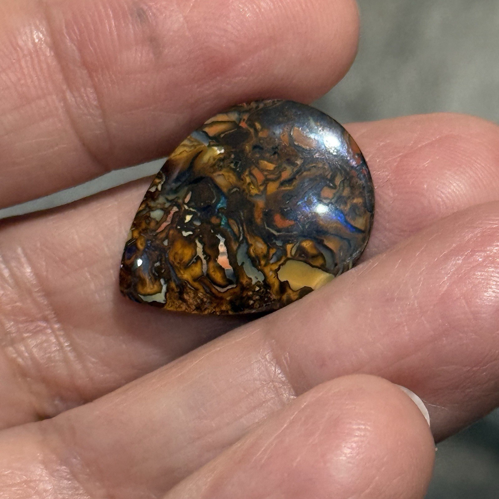 14.2ct 22.3×16.6×4.5mm Colorful Australian Koroit Boulder Opal Drop Cabochon Gem