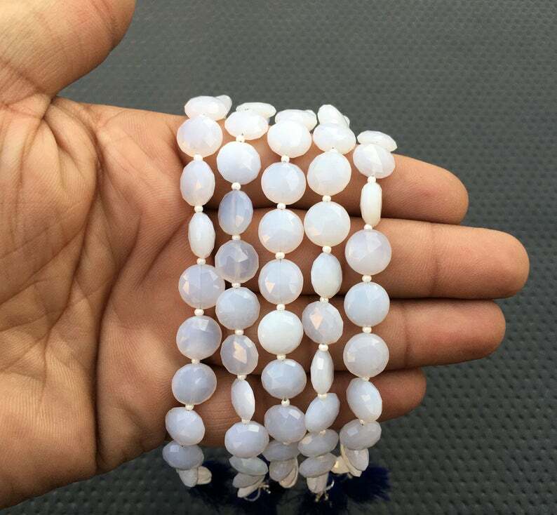 Beautiful Gemstone 16 Pieces Natural Blue Chalcedony Gemstone 1 Strand Faceted