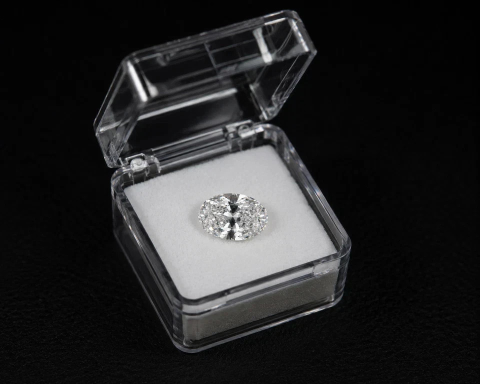 Diamond 2.50 Cts Natural Certified Oval Cut White D Grade VVS1 Grade Gemstone