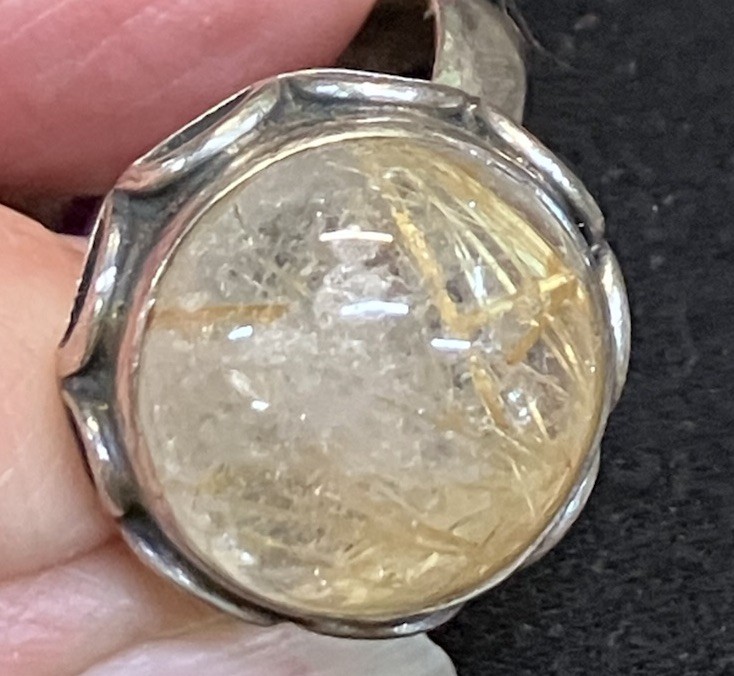 Sterling Silver ring featuring a natural golden rutilated quartz stone Size 8.5