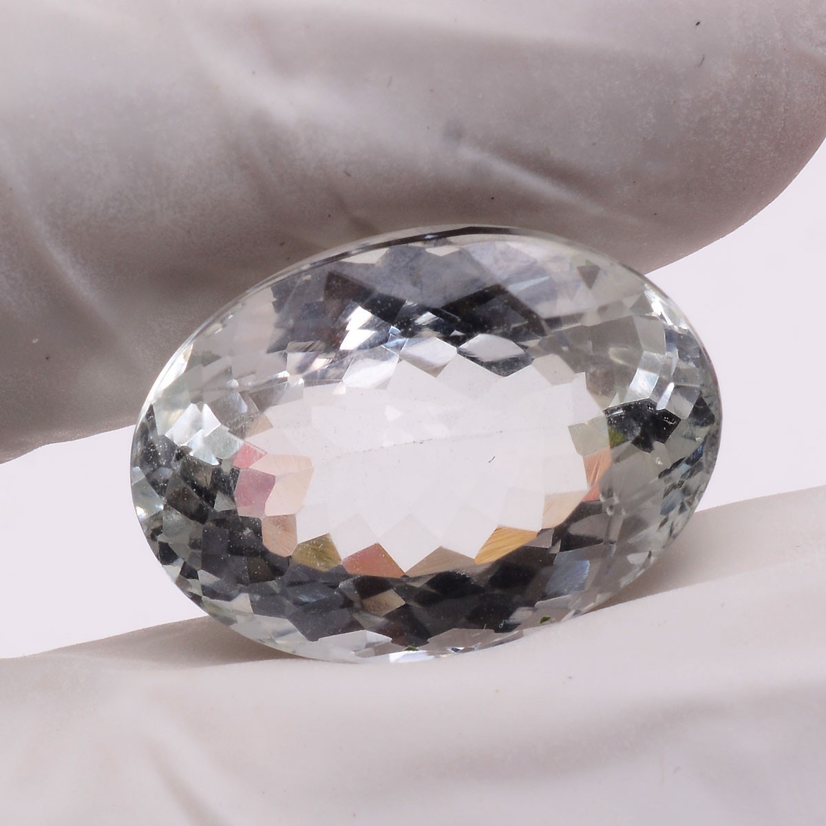 VVS 20.50 Cts Natural Topaz Untreated 19mmx13mm Oval Cut Huge Loose Gemstone