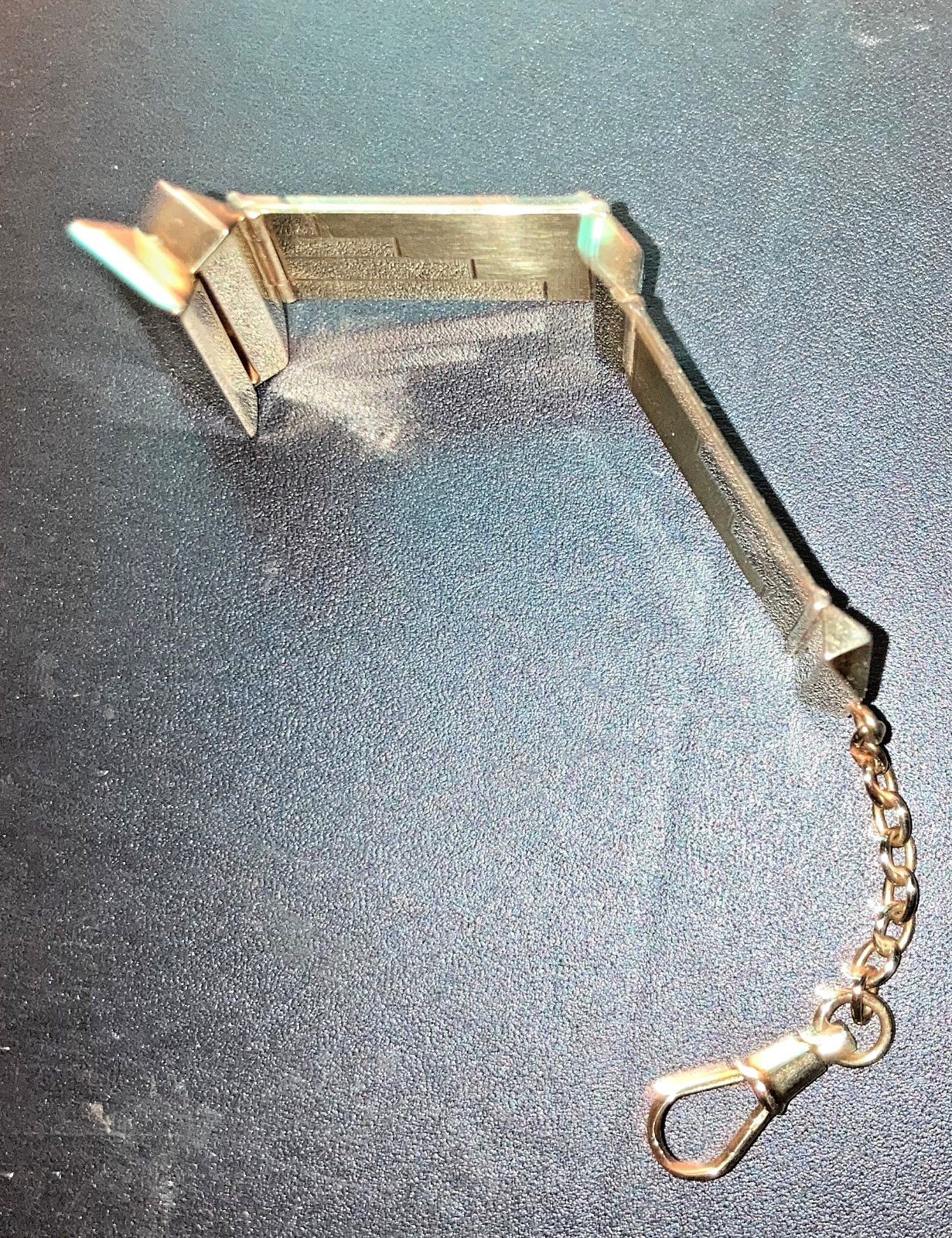 ANTIQUE 1920’s 22K/885 SOLID GOLD ART DECO WATCH FOB – 17.5g