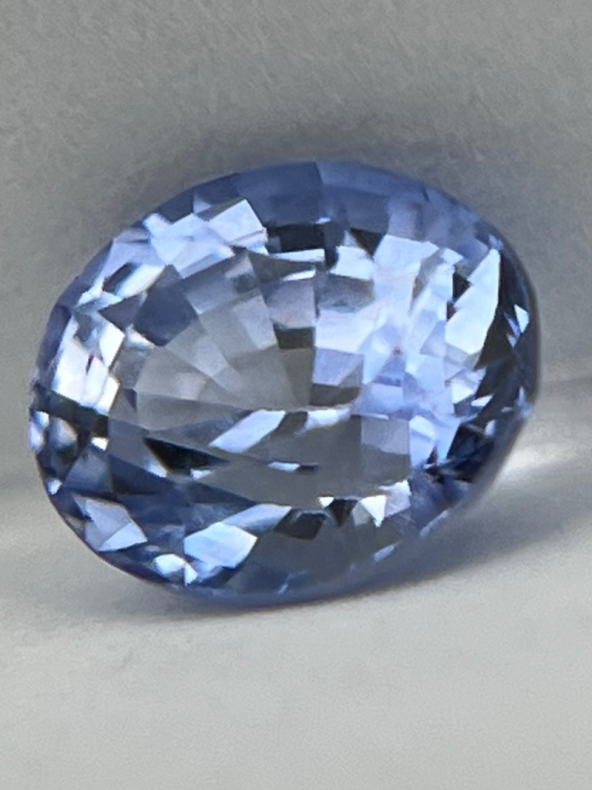 BLS-40 — 0.92 Carat Natural Blue Sapphire | Bright Cornflower Blue Oval | 5.88 x
