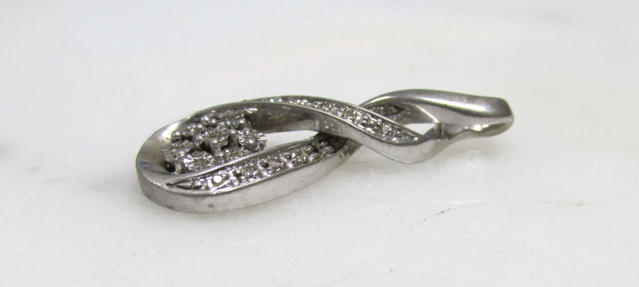 Women’s Diamond Sterling Silver Drop Pendant ~ 3.2grams ~ 2-A178